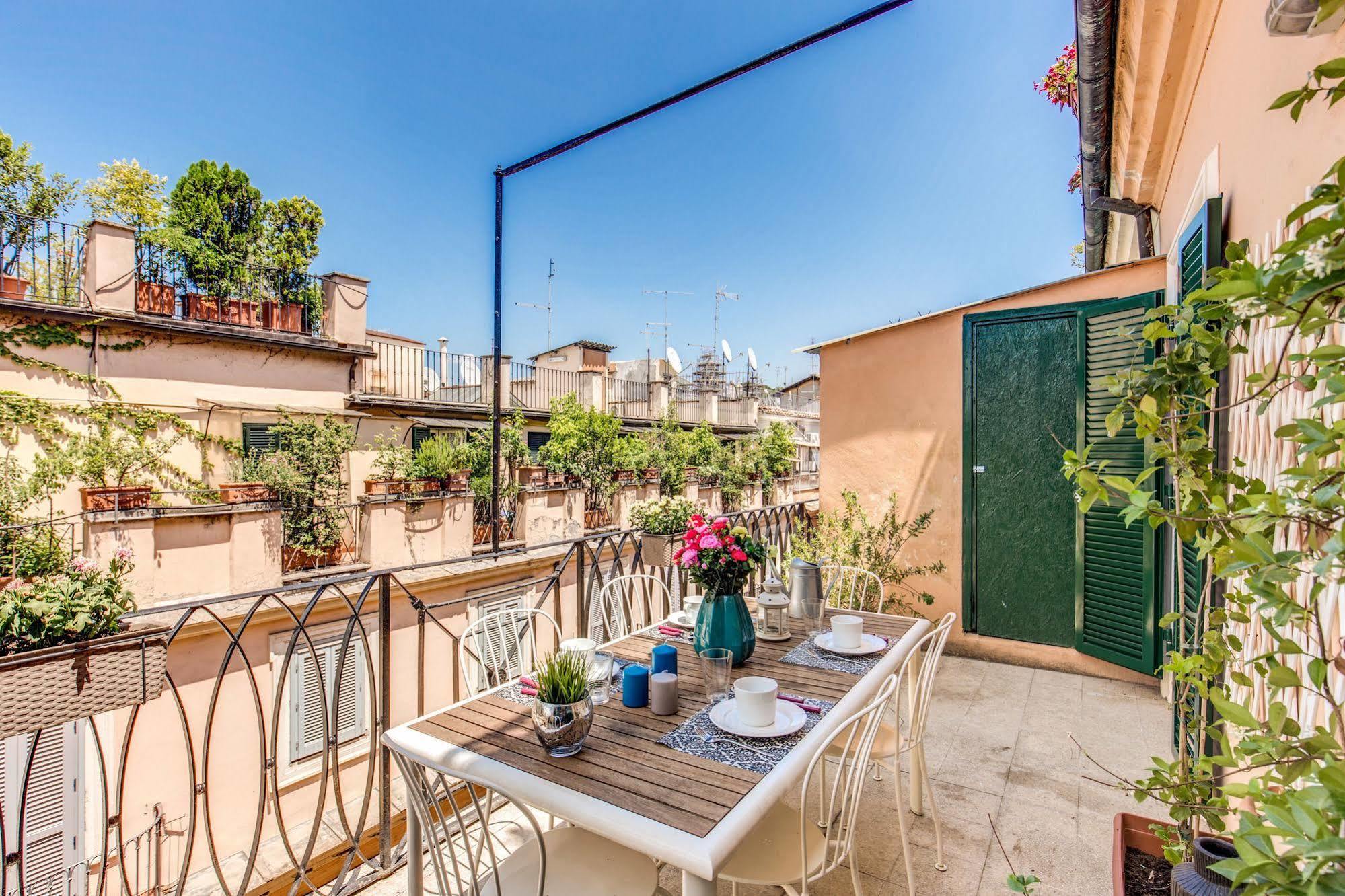 Aweshomeitaly - Spagna Glamour Life Penthouse Rom Eksteriør billede