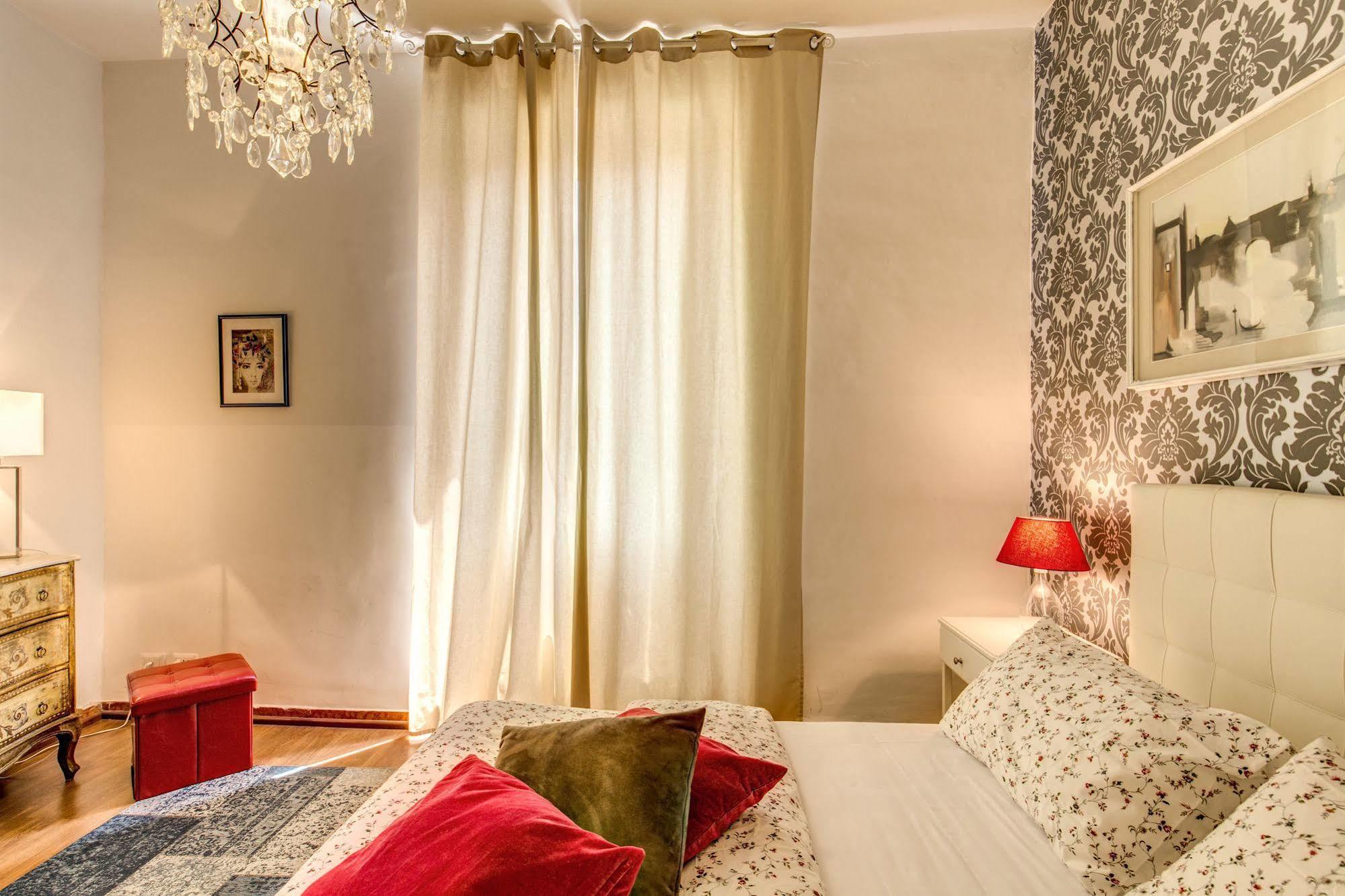 Aweshomeitaly - Spagna Glamour Life Penthouse Rom Eksteriør billede